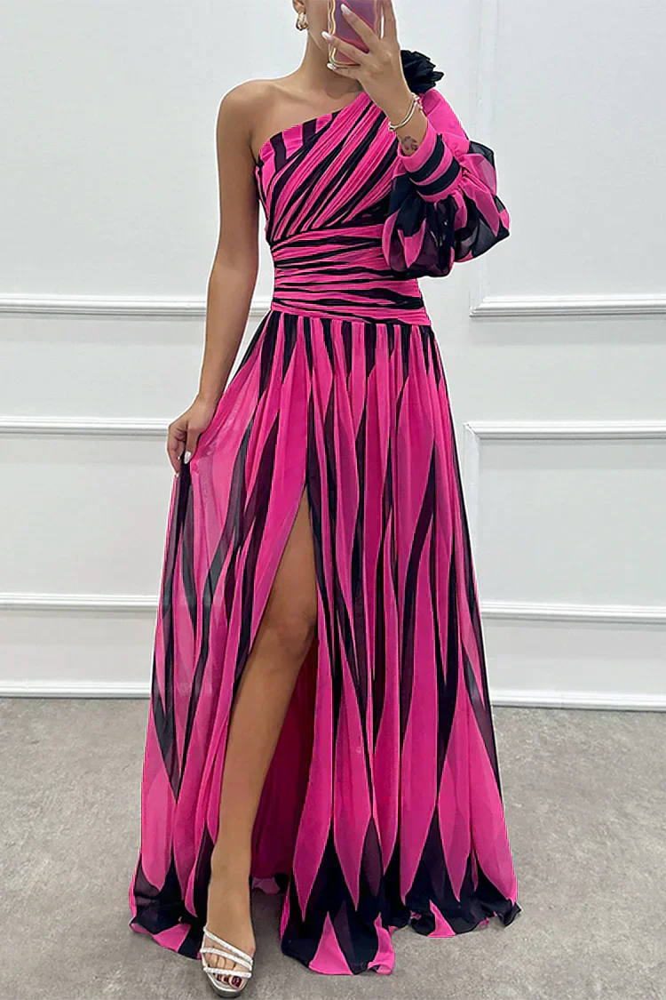 Shiloh - Abito Maxi Elegante a Righe con Spalla Scoperta