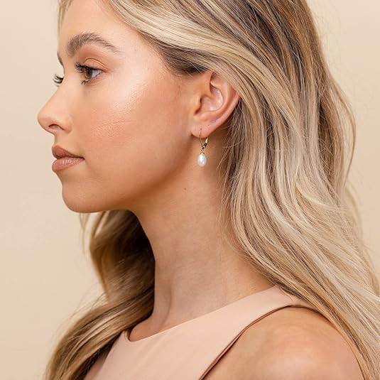 Hanging earrings with pearl | Gold