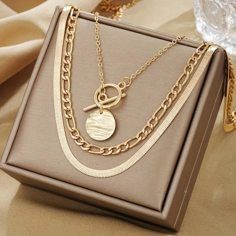 Savira Layered Necklace with Textured Coin | Gold