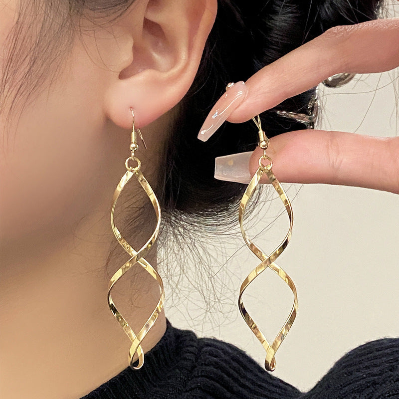 Spiral Hanging Earrings | Gold