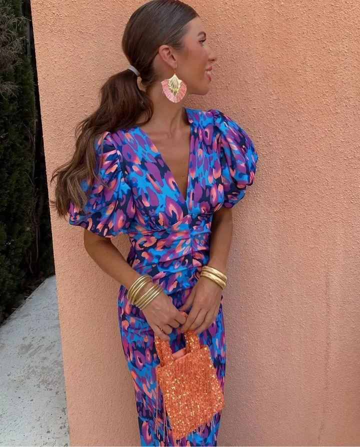 Loren - Vibrant Midi Dress with Voluminous Sleeves