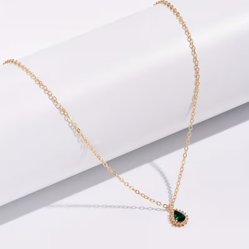 Emerald Dew Necklace